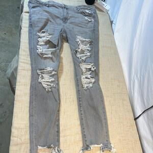 American Eagle Women’s Gray Distressed Jegging 16
